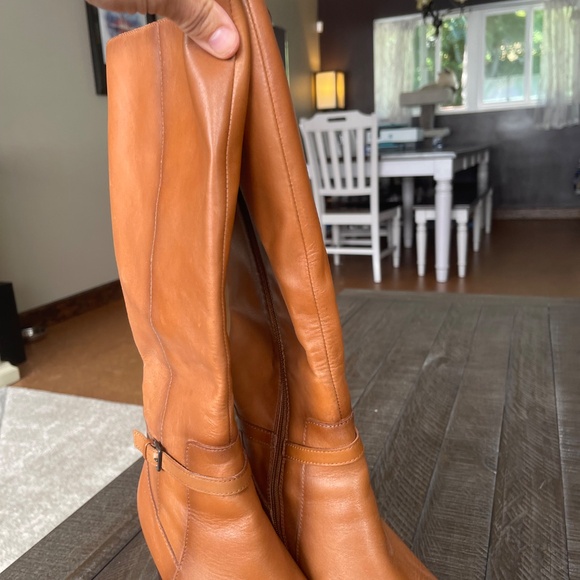 Beautiful Naturalizer Wide Calf Boots - Picture 2 of 6